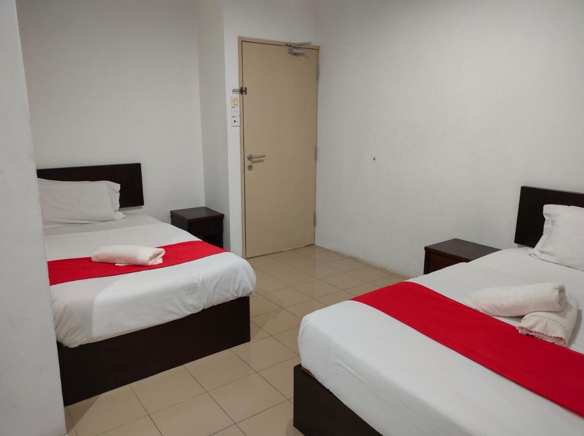 Hotel Star Inn Teluk Intan Exteriör bild